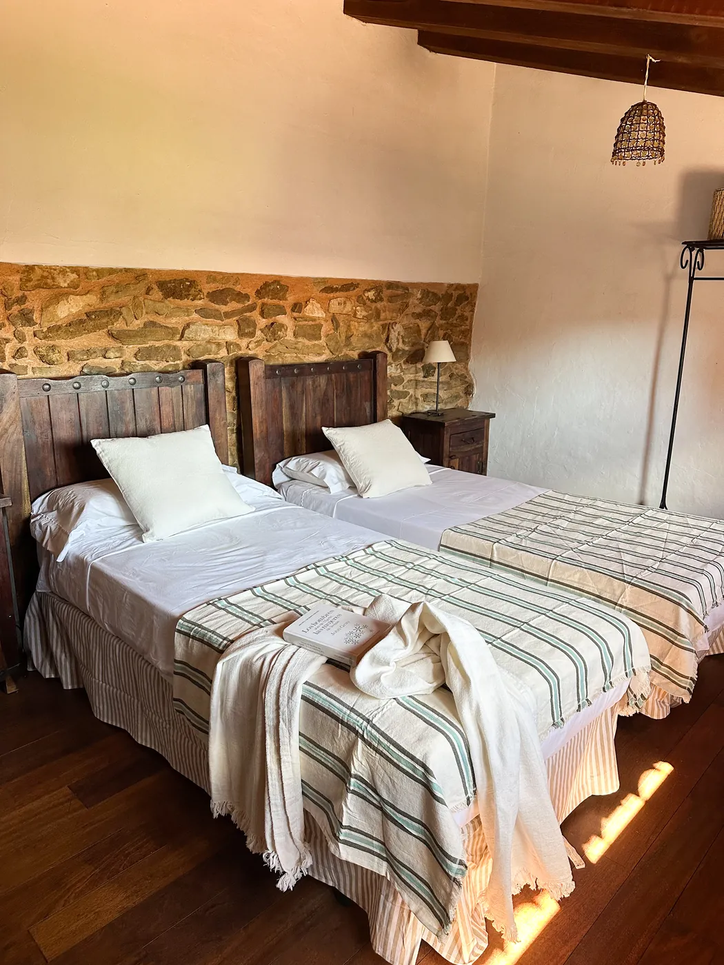 La Caseta: dormitorio de arriba con camas individuales - Casa Pepita, La Almeza, Alpuente