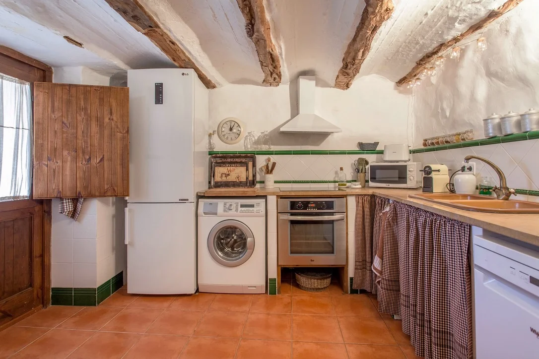 Cocina (vista 2) - Casa Pepita, La Almeza, Alpuente