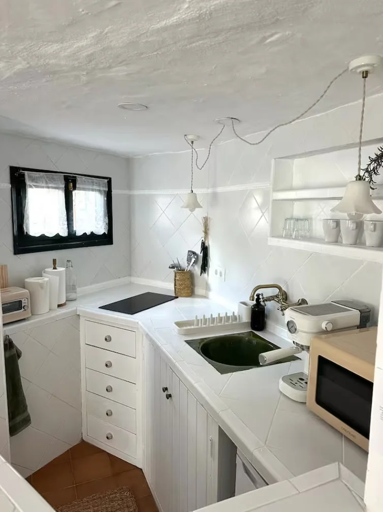 Cocina (vista 2) - Loft Binibeca, Binibeca, Menorca
