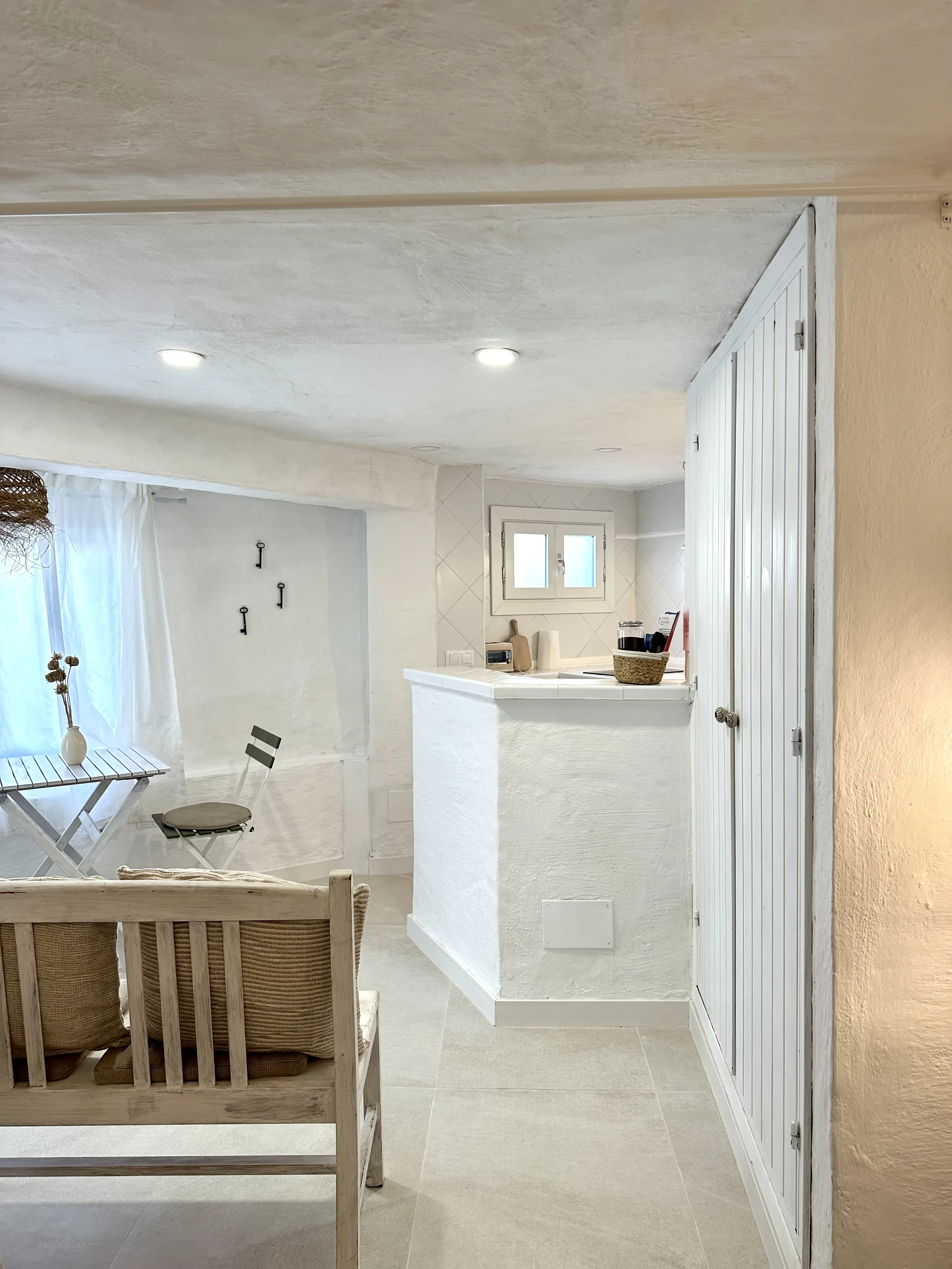 Salón (vista 3) - Loft Binibeca, Binibeca, Menorca