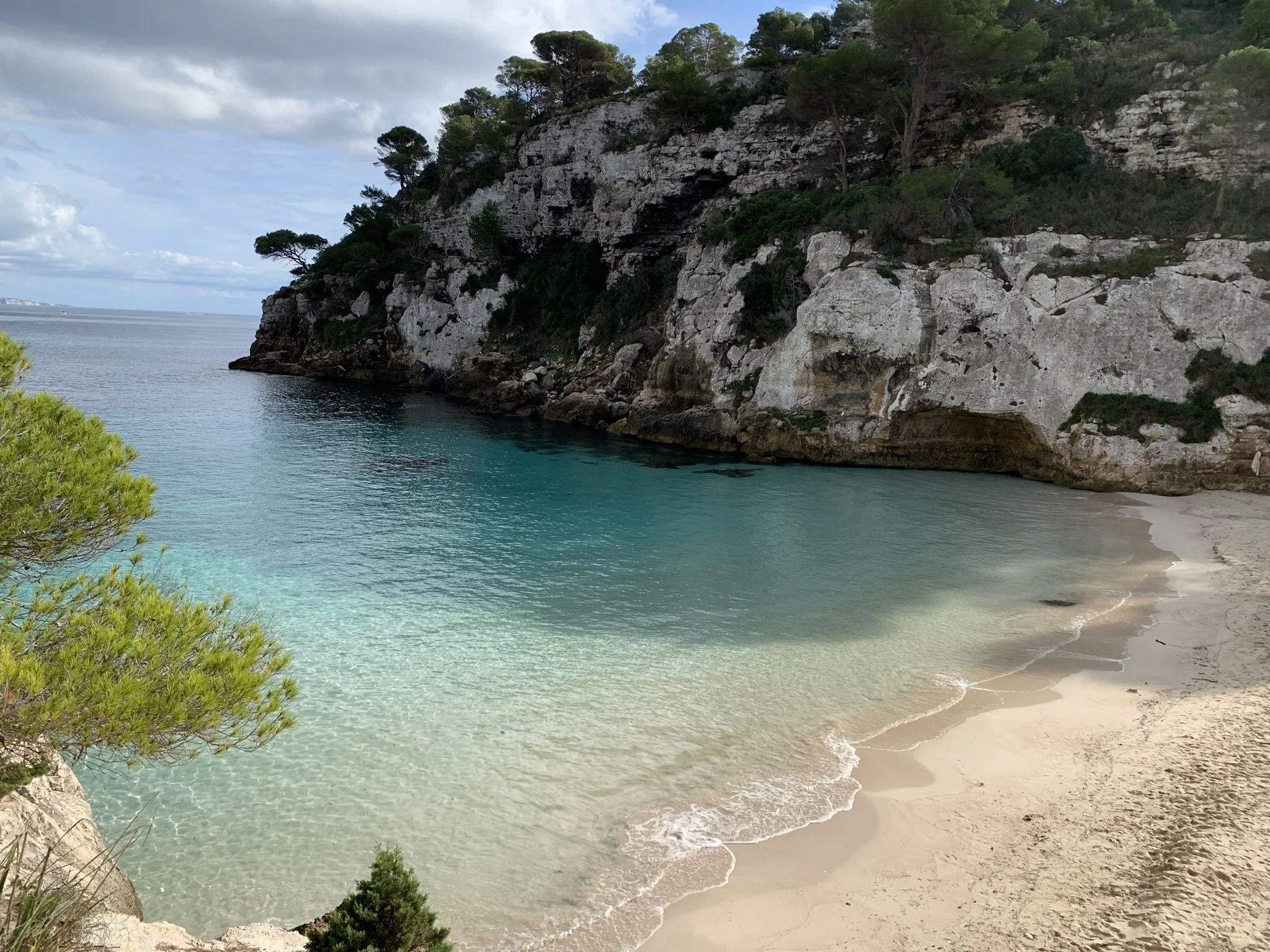 Cala virgen cerca de Casa Gonda y Loft Binibeca